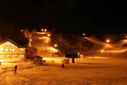 Things To Do Night Skiing at Hoodoo
